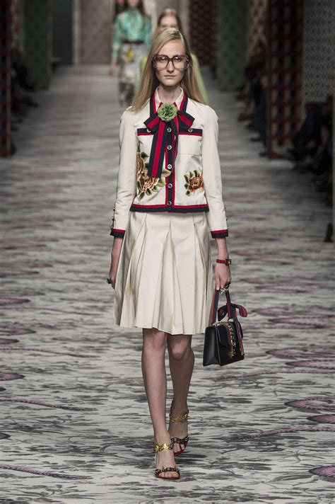 moda gucci para mujer.